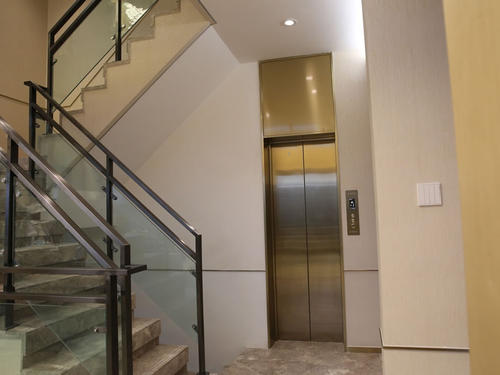 安顺电梯公司讲解电梯滑梯应如何处理   